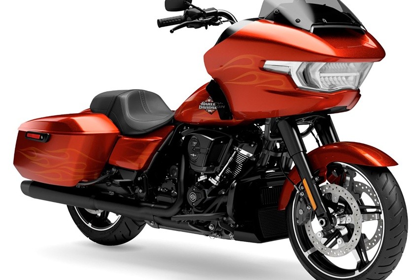 Harley-Davidson-Road-Glide-Whiskey-Firestorm