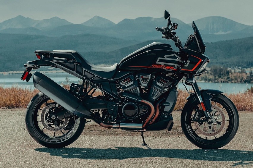 Harley-Davidson Pan America 1250 ST 2026: Motor Petualang Premium dengan Teknologi dan Performa Tinggi Harley-Davidson Pan America 1250 ST 2026: Motor Petualang Premium dengan Teknologi dan Performa Tinggi