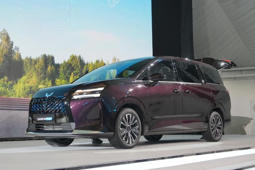 Harga resmi Wuling Darion EV dan PHEV