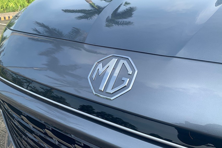 MG HS Hybrid Plus