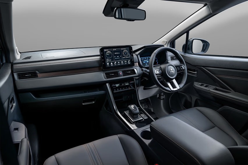 Interior Xpander Hybrid Facelift 2025