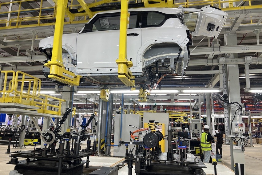 Manufaktur proses perakitan Pabrik VinFast Subang