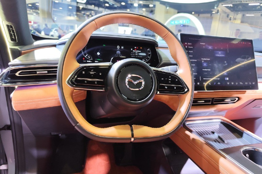 interior Mazda6e Fastback