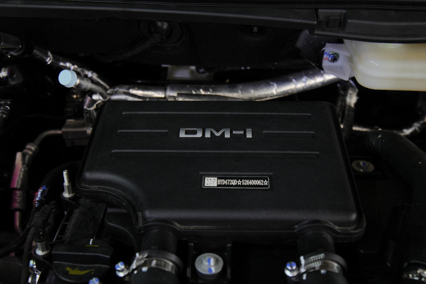 Mesin BYD M6 DM