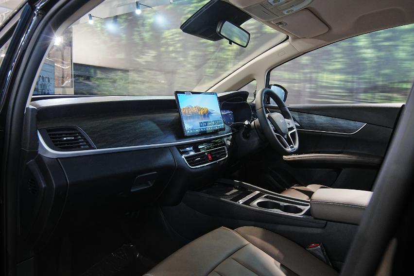 BYD M6 DMi
