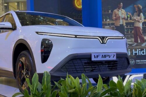 VinFast VF MPV 7 Resmi Mengaspal, Mobil Keluarga Listrik Kelahiran Subang