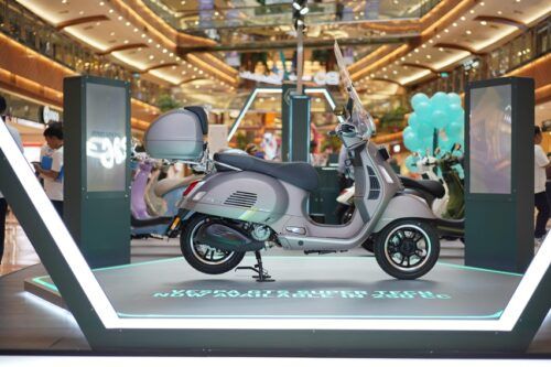 Vespa GTS Super Tech 250 Meluncur di Indonesia, Gendong Mesin 250cc HPE dan Panel TFT Pintar