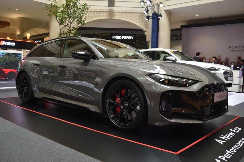 RS5 Avant PHEV 2