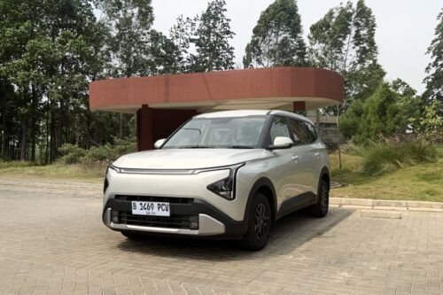 Kia Indonesia Luncurkan Carens Manual 6 Percepatan, Harga Rp269 Juta