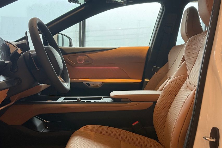 Lexus ES Launch