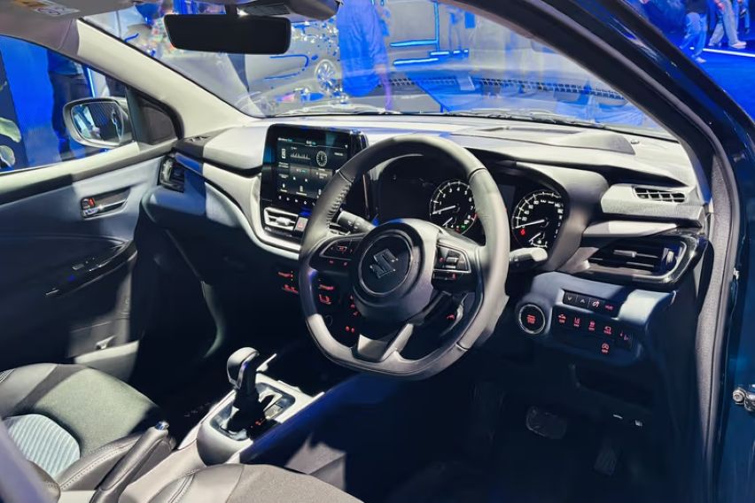 interior suzuki baleno 2026