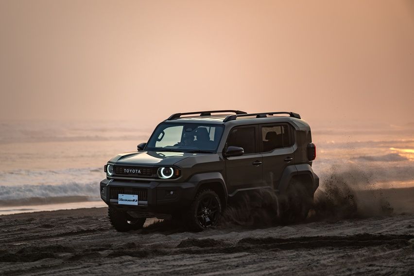Toyota Land Cruiser FJ
